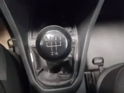 Photo 35 Volkswagen Caddy  VAN 2.0 TDI 102 BVM5