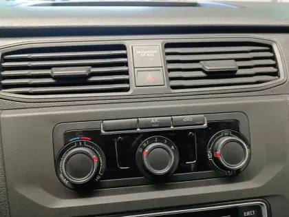 Photo 30 Volkswagen Caddy  VAN 2.0 TDI 102 BVM5