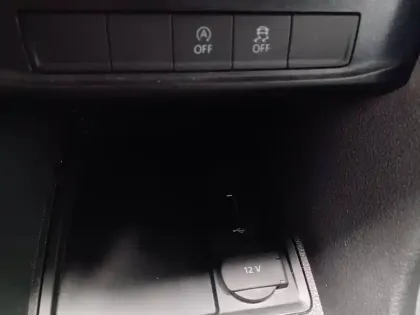 Photo 29 Volkswagen Caddy  VAN 2.0 TDI 102 BVM5