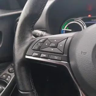 Photo 32 Nissan Juke  HYBRID 143