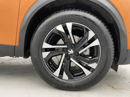 Photo 15 Peugeot 2008  BlueHDi 110 S&S BVM6