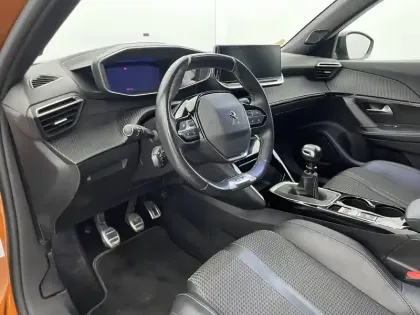 Photo 30 Peugeot 2008  BlueHDi 110 S&S BVM6