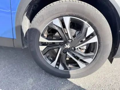 Photo 107 Peugeot 2008  PureTech 130 S&S EAT8