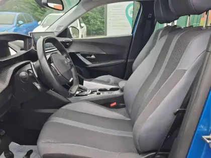 Photo 32 Peugeot 2008 Gén. II Ph1 NG Allure 5