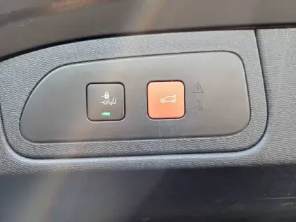 Photo 14 DS DS 7 DS7 Crossback BlueHDi 180 EAT8