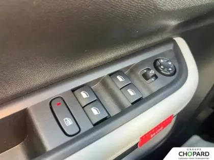 Photo 13 Citroën C3 Aircross  Hybride 136 e-DCS6