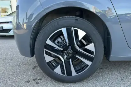 Photo 27 Peugeot 208 Gén. II Ph2 Allure 5