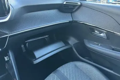 Photo 19 Peugeot 208 Gén. II Ph2 Allure 5