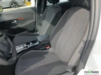 Photo 10 Peugeot 208  Electrique 50 kWh 136ch