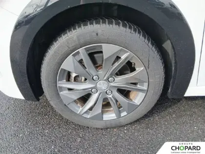 Photo 20 Peugeot 208  Electrique 50 kWh 136ch