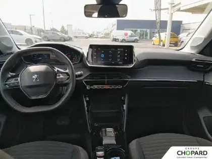 Photo 11 Peugeot 208  Electrique 50 kWh 136ch