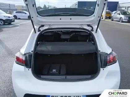 Photo 7 Peugeot 208  Electrique 50 kWh 136ch