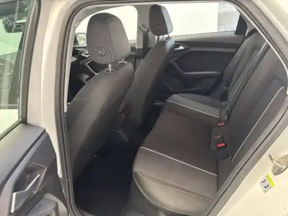 Photo 8 Audi A1  Sportback 25 TFSI 95 ch BVM5