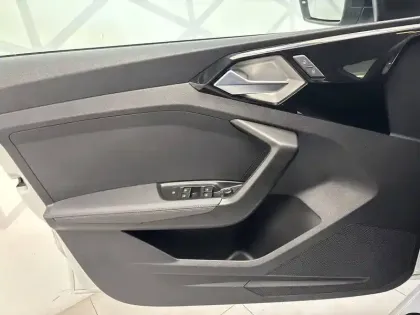 Photo 35 Audi A1  Sportback 25 TFSI 95 ch BVM5