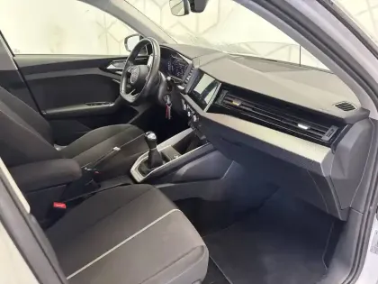 Photo 18 Audi A1  Sportback 25 TFSI 95 ch BVM5