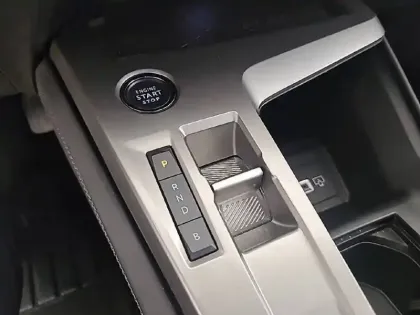 Photo 13 Peugeot 308  PHEV 180 e-EAT8