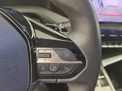 Photo 18 Peugeot 308  PHEV 180 e-EAT8