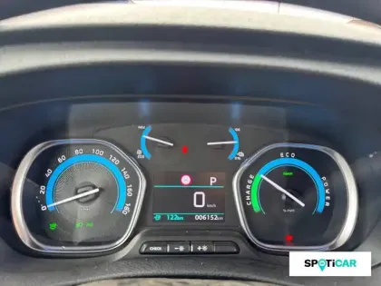 Photo 41 Peugeot Expert  Standard Electrique 75 kWh 136ch