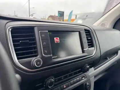 Photo 14 Peugeot Expert  Standard Electrique 75 kWh 136ch