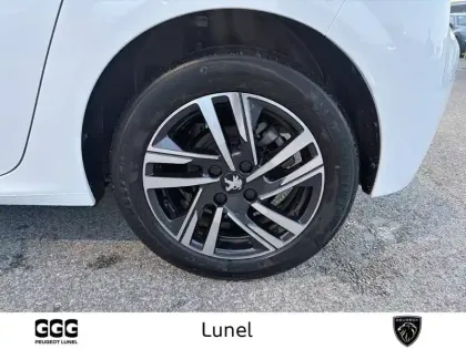Photo 52 Peugeot 208  PureTech 100 S&S BVM6