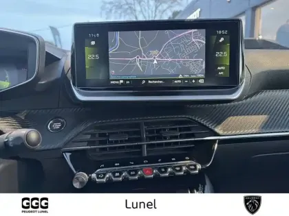 Photo 56 Peugeot 208  PureTech 100 S&S BVM6