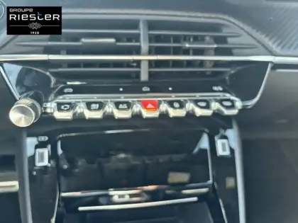 Photo 14 Peugeot 2008  Electrique 54 kWh 156 ch