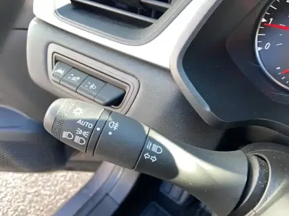 Photo 22 Renault Captur  TCe 90