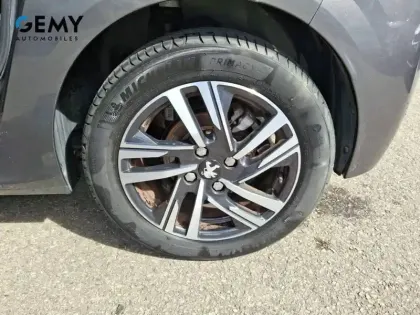 Photo 10 Peugeot 208  BlueHDi 100 S&S BVM6