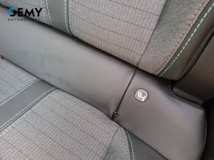 Photo 28 Peugeot 208  BlueHDi 100 S&S BVM6