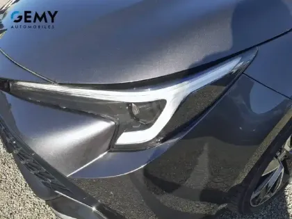 Photo 13 Toyota Corolla  Hybride 140ch