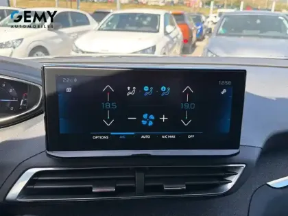 Photo 35 Peugeot 5008  PureTech 130ch S&S EAT8