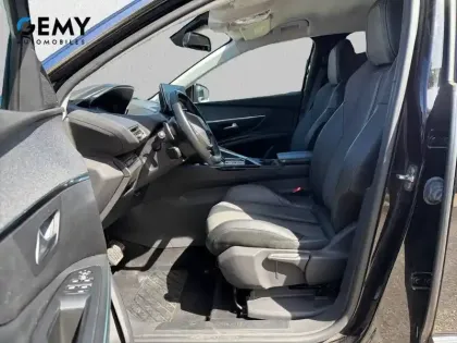 Photo 29 Peugeot 5008  PureTech 130ch S&S EAT8