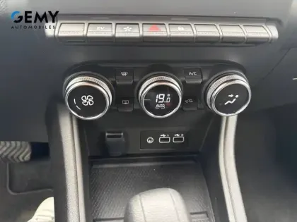 Photo 108 Renault Captur  E-Tech full hybrid 145