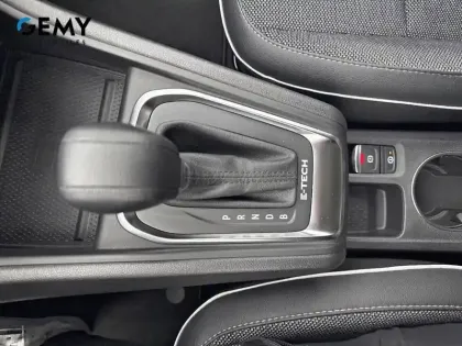 Photo 109 Renault Captur  E-Tech full hybrid 145