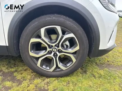 Photo 96 Renault Captur  E-Tech full hybrid 145