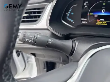 Photo 18 Renault Captur  E-Tech full hybrid 145