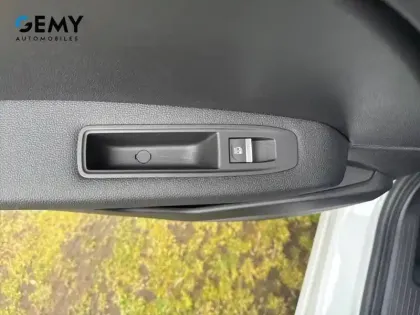Photo 71 Renault Captur  E-Tech full hybrid 145