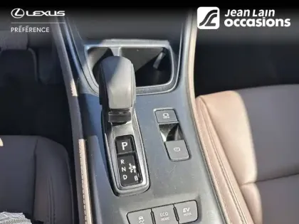 Photo 11 Lexus Lbx  2WD