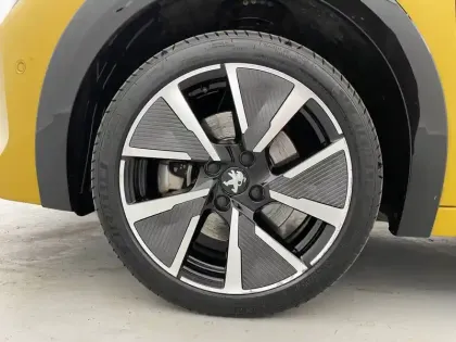 Photo 18 Peugeot 208  Electrique 50 kWh 136ch