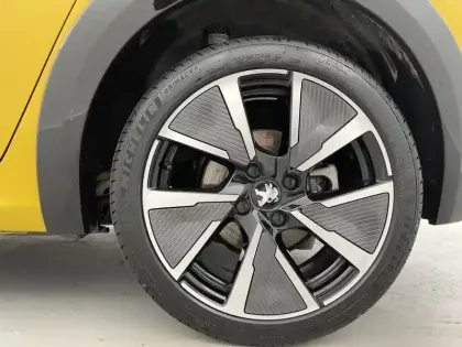 Photo 17 Peugeot 208  Electrique 50 kWh 136ch