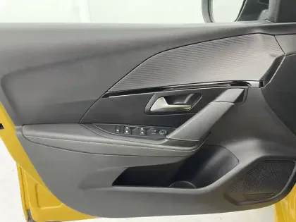 Photo 25 Peugeot 208  Electrique 50 kWh 136ch