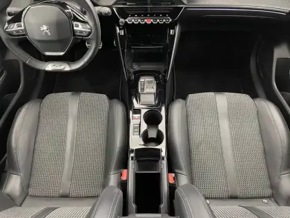 Photo 26 Peugeot 208  Electrique 50 kWh 136ch