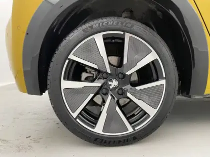 Photo 15 Peugeot 208  Electrique 50 kWh 136ch