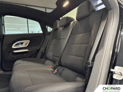 Photo 64 Mercedes CLA  200 8F-eDCT
