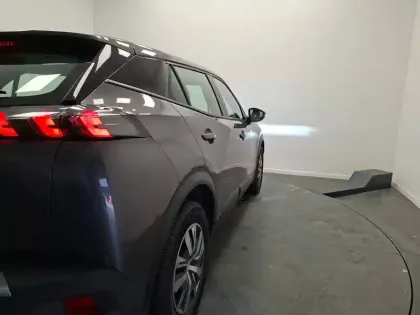 Photo 30 Peugeot 2008  PureTech 100 S&S BVM6