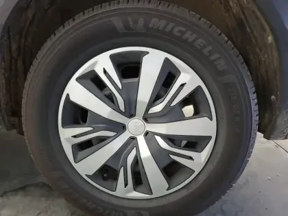 Photo 9 Peugeot 2008  PureTech 100 S&S BVM6