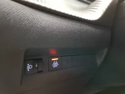 Photo 18 Peugeot 2008  PureTech 100 S&S BVM6