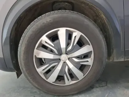 Photo 10 Peugeot 2008  PureTech 100 S&S BVM6