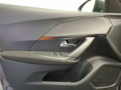 Photo 13 Peugeot 2008  PureTech 100 S&S BVM6