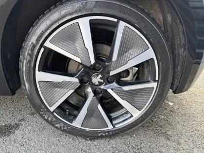 Photo 12 Peugeot 208  Electrique 50 kWh 136ch